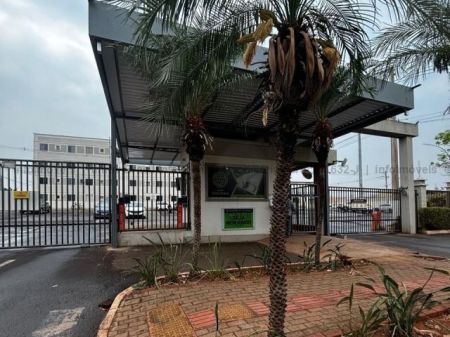 Apartamento em Pioneiros