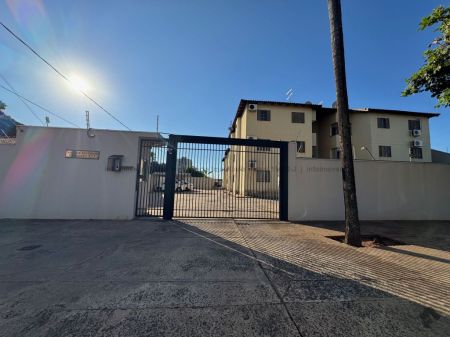 Apartamento em Monte Castelo
