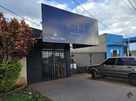 Casa Comercial em Vila Eliane