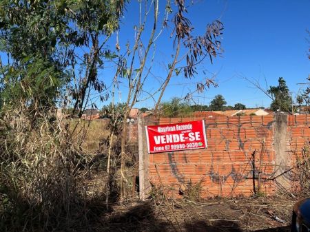 Terreno em Parque dos Laranjais