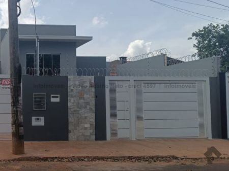 Casa-Térrea em Residencial Ana Maria do Couto