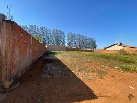 Terreno em Riviera Park