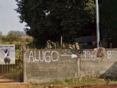 Área em Jardim Santa Emília