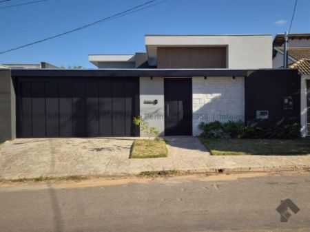 Casa-Térrea em Centro