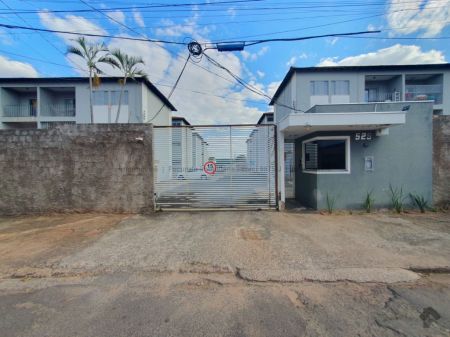 Apartamento em Guanandi