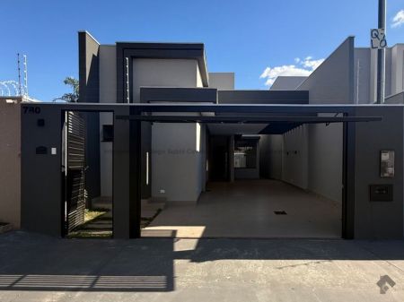 Casa-Térrea em Rita Vieira