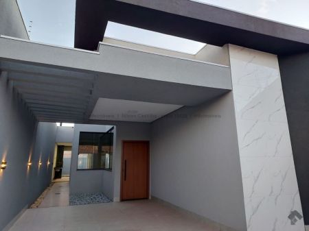 Casa-Térrea em Jardim Itatiaia
