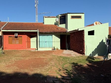 Casa-Térrea em Mata do Jacinto