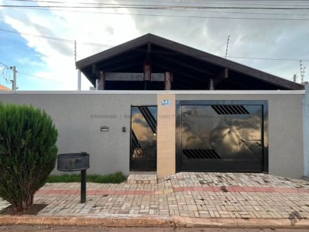 Casa-Térrea em Rita Vieira