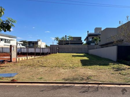 Terreno-Condomínio em Residencial Alphaville IV