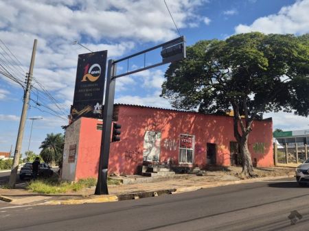 Casa Comercial em Vila Planalto