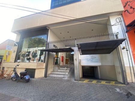 Sala / Salão / Loja em Centro