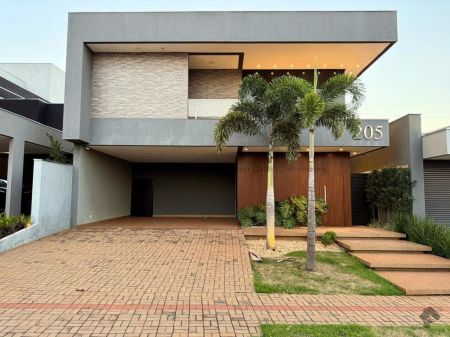 Sobrado-Condomínio em Residencial Porto Royale