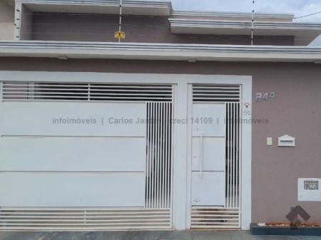 Casa-Térrea em Jardim Seminário