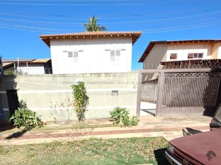 Sobrado em Jardim Jacy