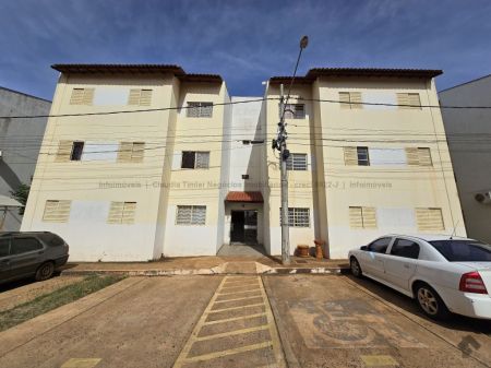Apartamento em Jardim Monte Alegre