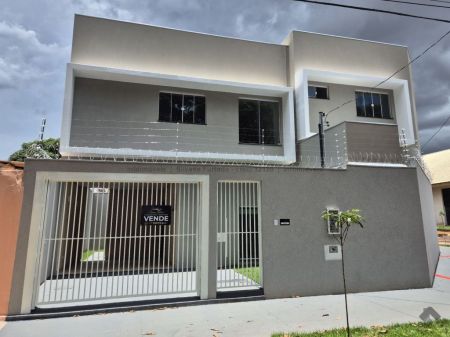 Sobrado em Jacy