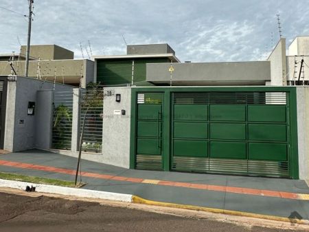 Casa-Térrea em Rita Vieira