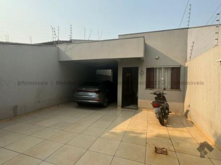 Casa-Térrea em Rita Vieira