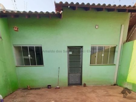 Casa-Térrea em Jardim Noroeste