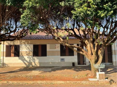 Casa-Térrea em Vila Carlota