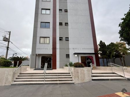 Sala / Salão / Loja em Centro