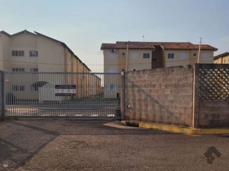 Apartamento em Jardim Centenário