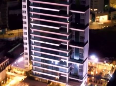 Apartamento em Royal Park