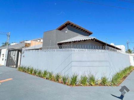 Casa-Térrea em Rita Vieira