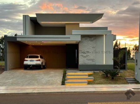 Casa-Térrea-Condomínio em Terras Alphaville
