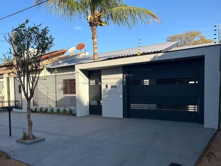 Casa-Térrea em Vila Ubiratan