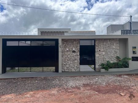 Casa-Térrea em Vila Nasser
