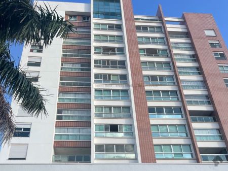 Apartamento em Carandá Bosque I