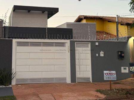 Casa-Térrea em Rita Vieira