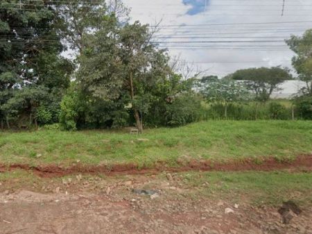 Terreno em Jardim Veraneio