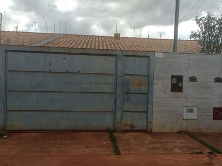 Casa-Térrea em Jardim N. Sra. do Perpétuo Socorro