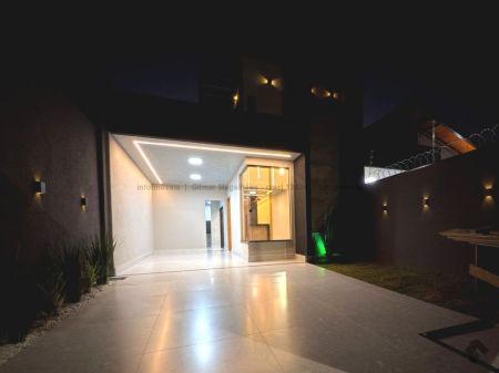 Casa-Térrea em Jardim Seminário