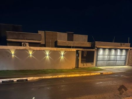 Casa-Térrea em Carandá