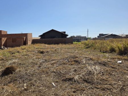 Terreno em Residencial Figueiras do Parque