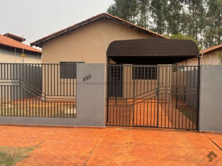 Casa-Térrea em Centro