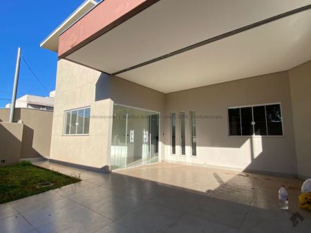 Casa-Térrea em Rita Vieira