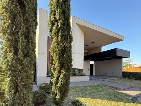Casa-Térrea-Condomínio em Residencial Alphaville II