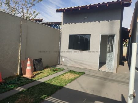 Casa-Térrea em Nova Campo Grande