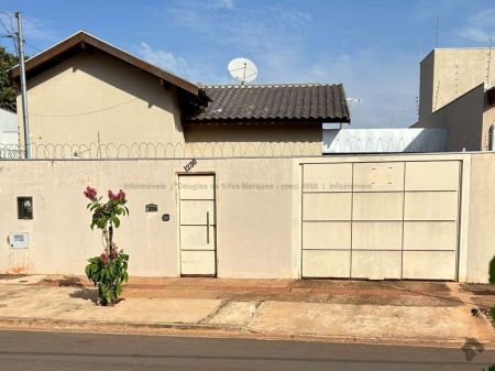 Casa-Térrea em Rita Vieira