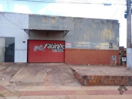 Casa Comercial em Vila Danúbio Azul