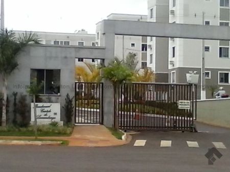 Apartamento em Pioneiros