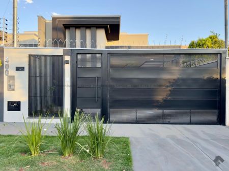Casa-Térrea em Rita Vieira