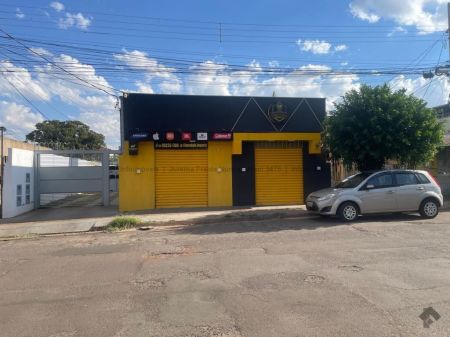 Casa Comercial em Guanandi