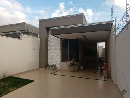 Casa-Térrea em Jardim Leblon