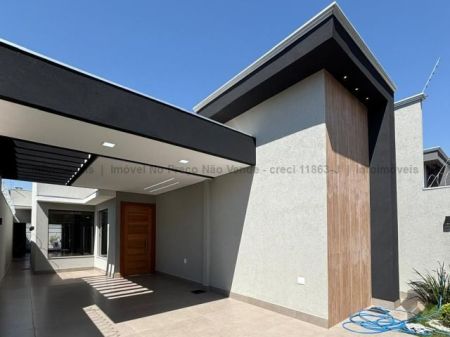Casa-Térrea em Rita Vieira
